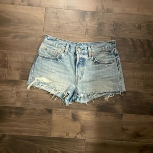 Levi’s 501 button fly Jean shorts - light blue